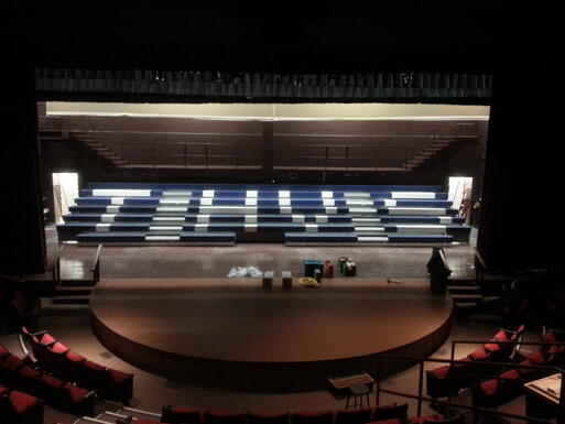 stage-mounted-retractable-bleachers