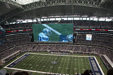 Cowboys-Stadium-Jumbotron
