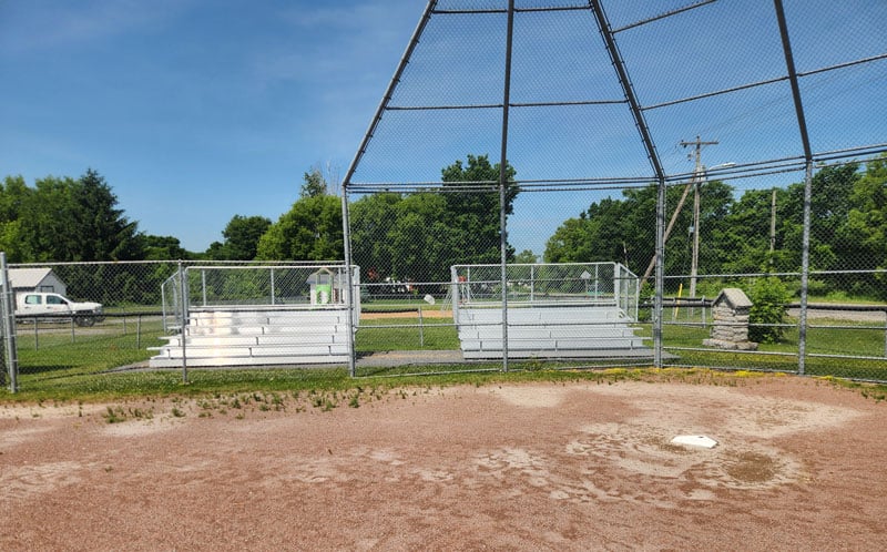5-row-gold-bleachers-baseball-diamond