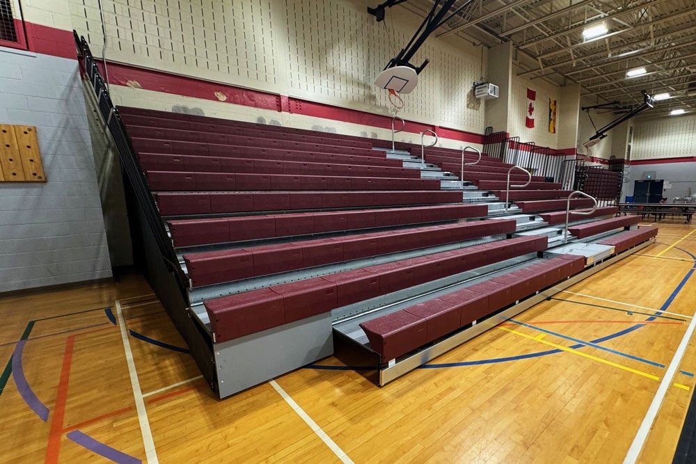 Malenfant-telescopic-bleachers-open