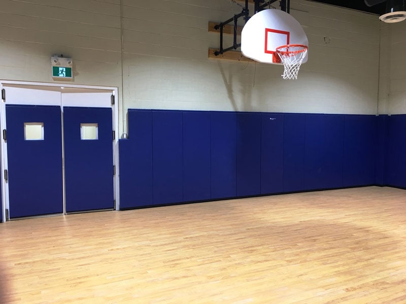 SAAAC-basketball-and-padding-in-gym
