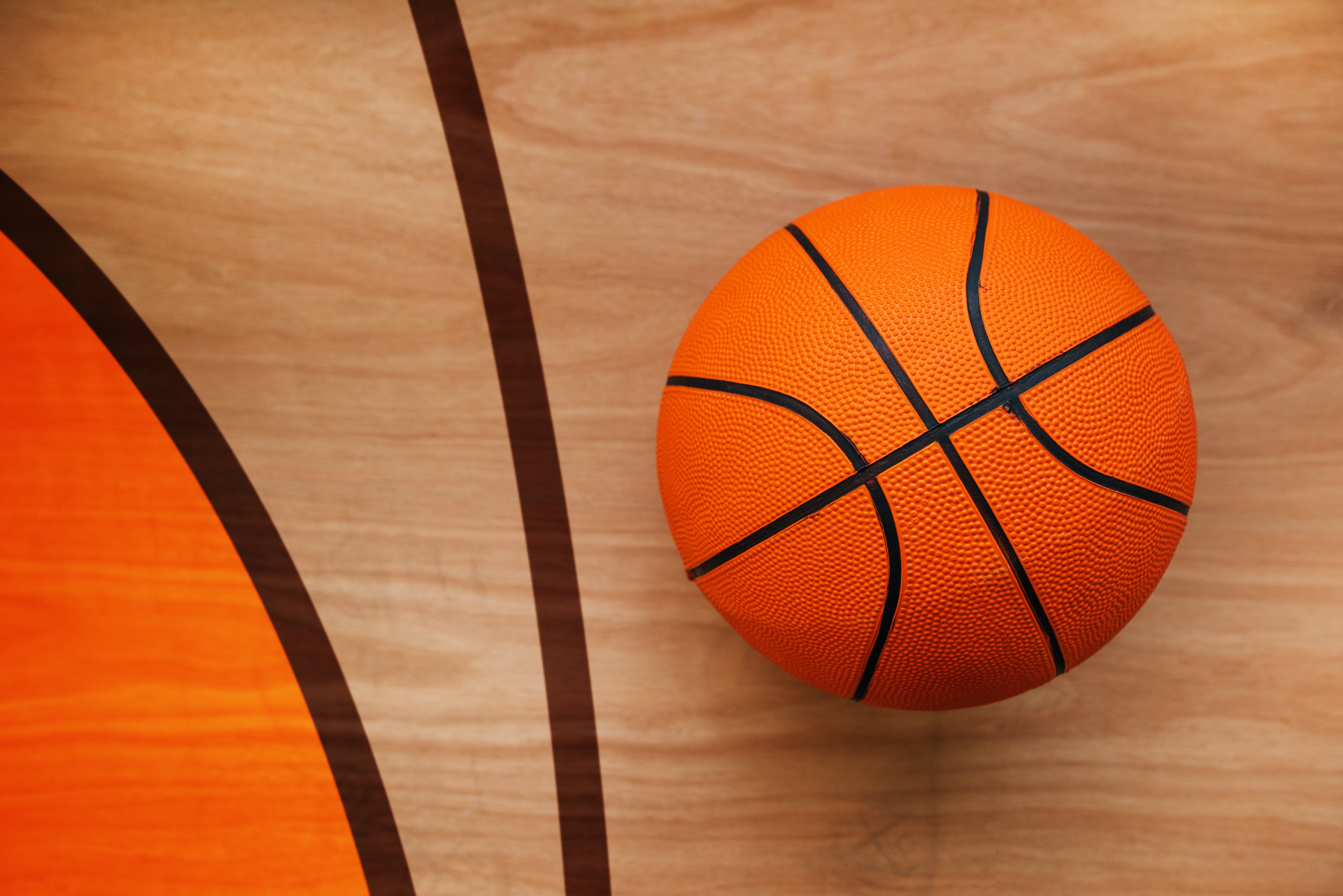 basketball-ball-on-court-floor-2021-08-26-23-03-02-utc