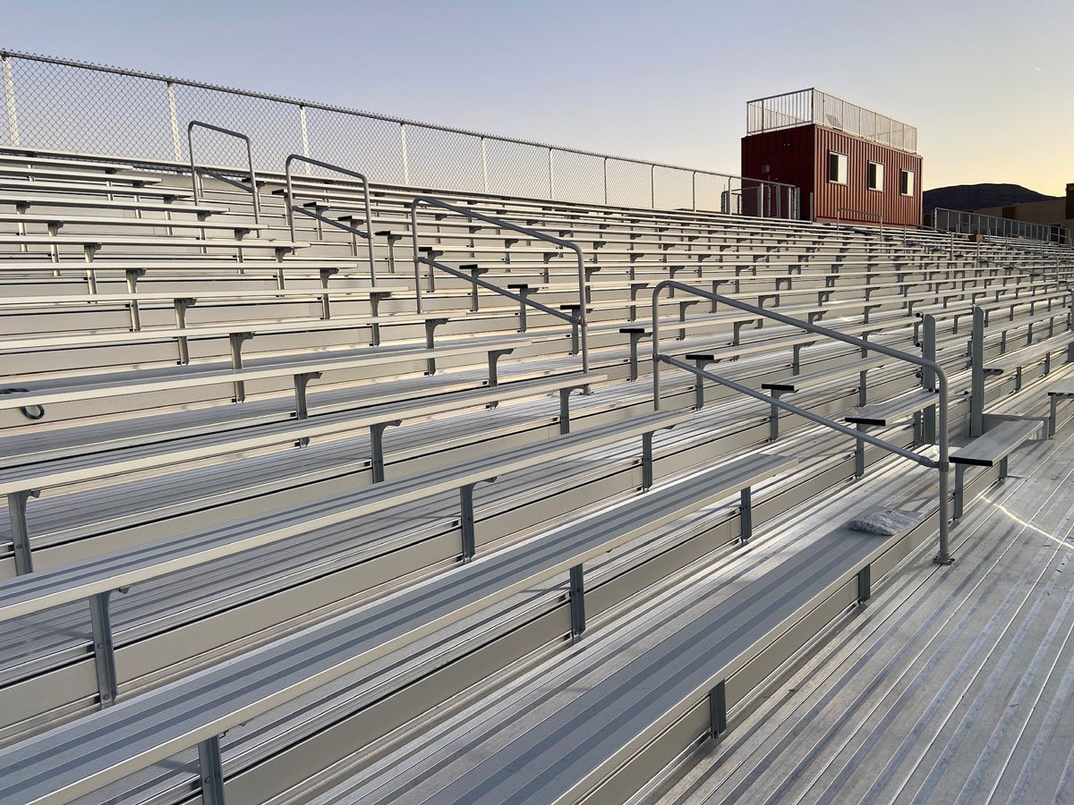 outdoor-bleachers-grandstands