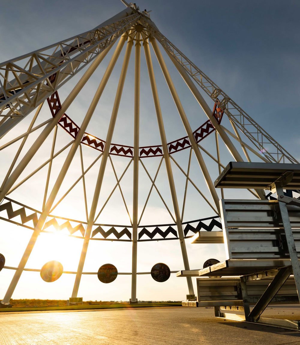saamis-tepee-bleacher